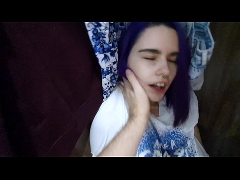 ❤️ Нашел сестренку в шкафу и помог кончить ️❌ Порно видео у нас ❌️
