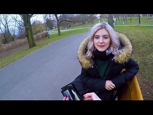 ❤️ Глотает горячую сперму незнакомца за деньги - минет в парке от Eva Elfie ️❌ Порно видео у нас ❌️